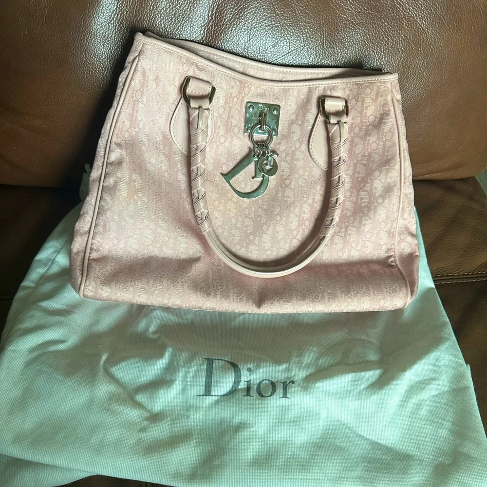 Christian Dior pink monogram medium tote bag - Picture 1 of 4